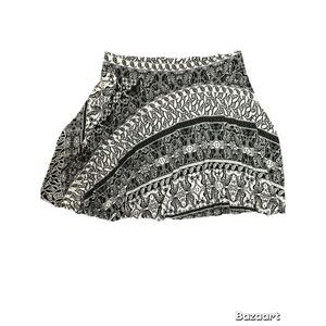 Decree black and white mini skirts. Size Large